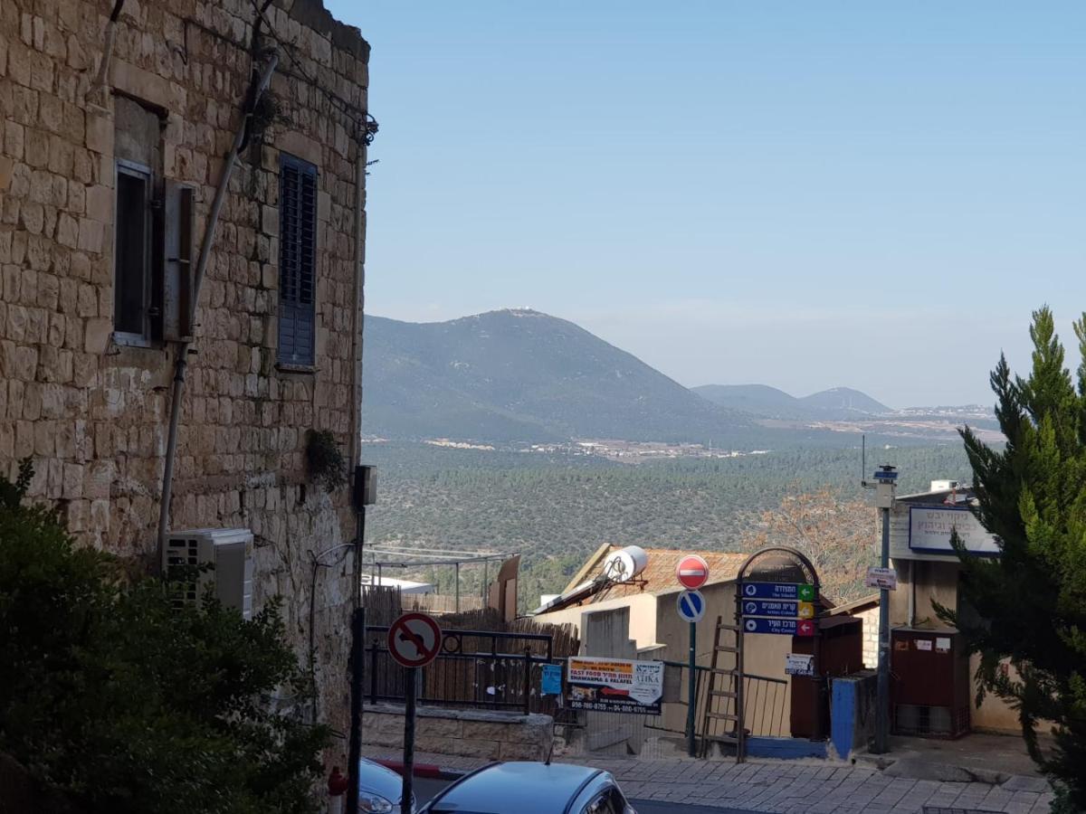 Appartement דירת נופש בוטיק - נוף לרבי שמעון à Safed Extérieur photo